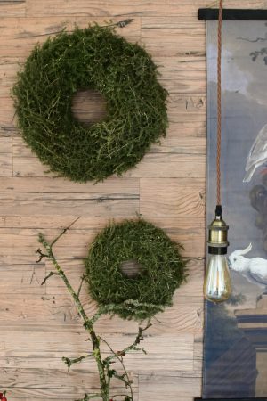 Deko mit Naturmaterialien. Kranzdeko Fertigkränze Deko Dekoidee Sideboard Deko Herbstlich dekorieren Asparagus Kranz