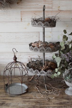 Etagere aus Metall mit 3 Ebenen Etagen Metalldeko deko Dekoidee metall Mrs Greenery Shop