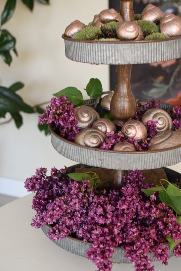 Etagere Romantik Zink 2-lagig. Deko Etagere Tischdeko Metalldeko antik im Mrs Greenery Shop bestellen kaufen