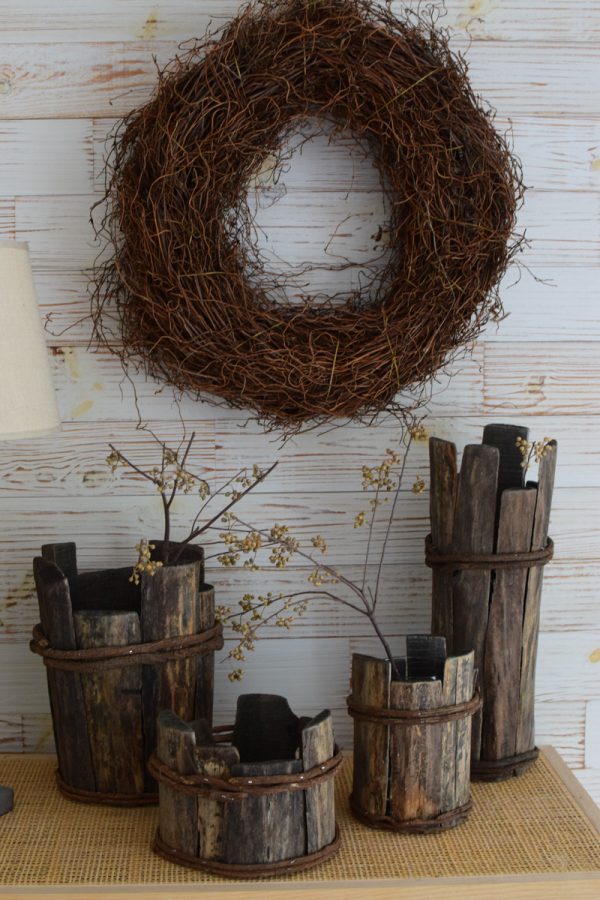 Holz Vase Übertopf aus Holz Treibholz Naturtopf Schale Vase Farnwurzelkranz fertig gebunden aus Farnwurzeln Fertigkranz Kranz Kränze Naturkranz im Mrs Greenery Shop bestellen