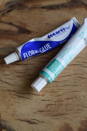 Floraler Kleber Floralkleber Alternative zur Heissklebepistole im Mrs Greenery Shop bestellen