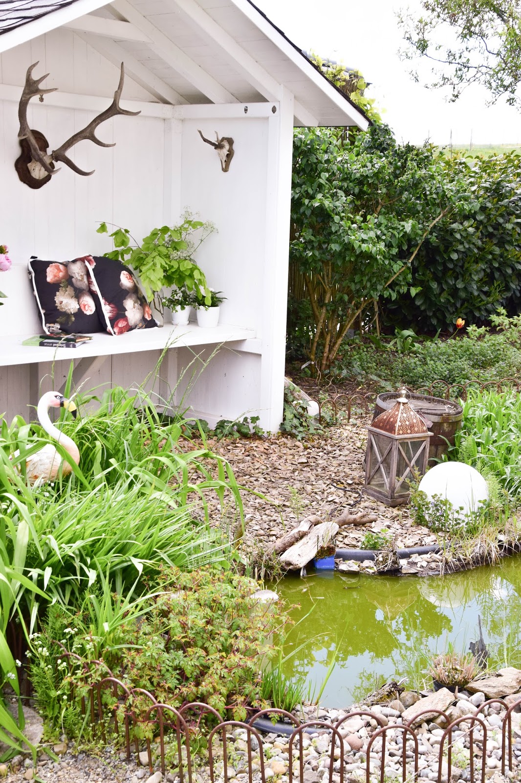 Deko für das Teichhaus und mein Garten im Mai | DIY, Blumen & Naturdeko