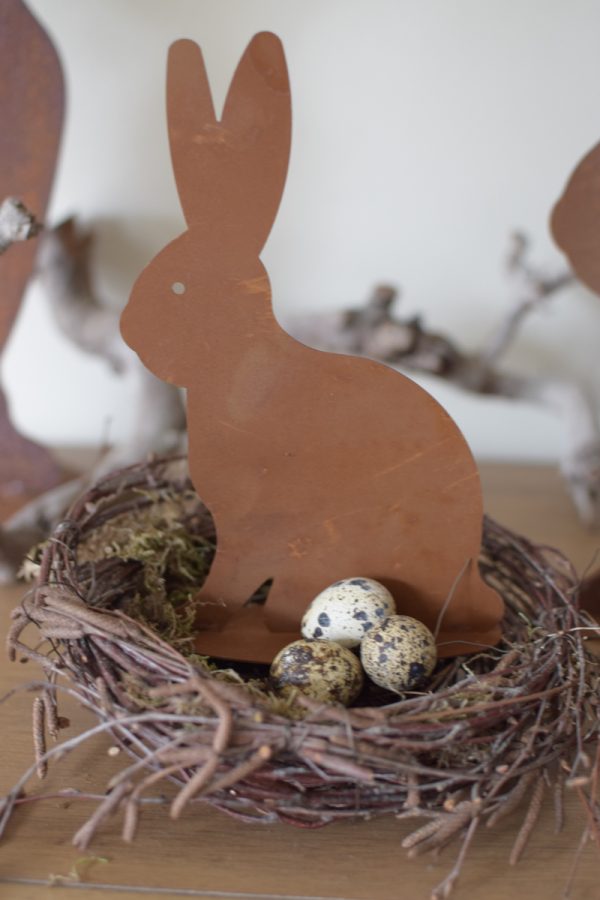 Hase Rosthase Rost Osterhase Rosthase Metallhase edelrost dekohase handarbeit osterdeko deko dekoidee holzdeko naturdeko im Mrs Greenery Shop bestellen kaufen