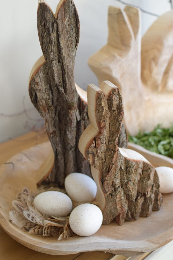 Hase Holzhase Osterhase Vollholz Rinde Rindenhase unbehandelt naturhase dekohase handarbeit osterdeko deko dekoidee holzdeko naturdeko im Mrs Greenery Shop bestellen kaufen
