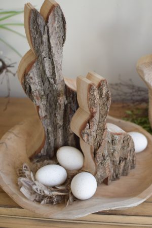 Hase Holzhase Osterhase Vollholz Rinde Rindenhase unbehandelt naturhase dekohase handarbeit osterdeko deko dekoidee holzdeko naturdeko im Mrs Greenery Shop bestellen kaufen