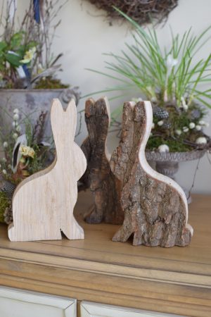 Hase Holzhase Osterhase Vollholz Rinde Rindenhase unbehandelt naturhase dekohase handarbeit osterdeko deko dekoidee holzdeko naturdeko im Mrs Greenery Shop bestellen kaufen