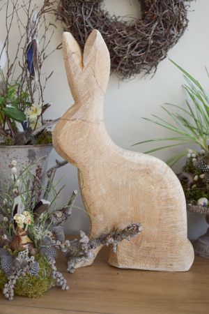 Hase Holzhase Osterhase Vollholz Pappel Pappelholz Pappelhase naturhase dekohase handarbeit osterdeko deko natur dekoidee holzdeko naturdeko im Mrs Greenery Shop bestellen kaufen