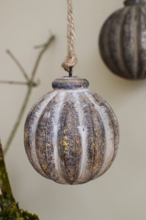Holz Anhänger Kugel Holzkugel Weihnachtskugel Eichel Holzeichel Aufhänger Hänger Weihnachtsanhänger Holzdeko Advent Weihnachten natürliche Weihnachtsdeko im Mrs Greenery Shop bestellen