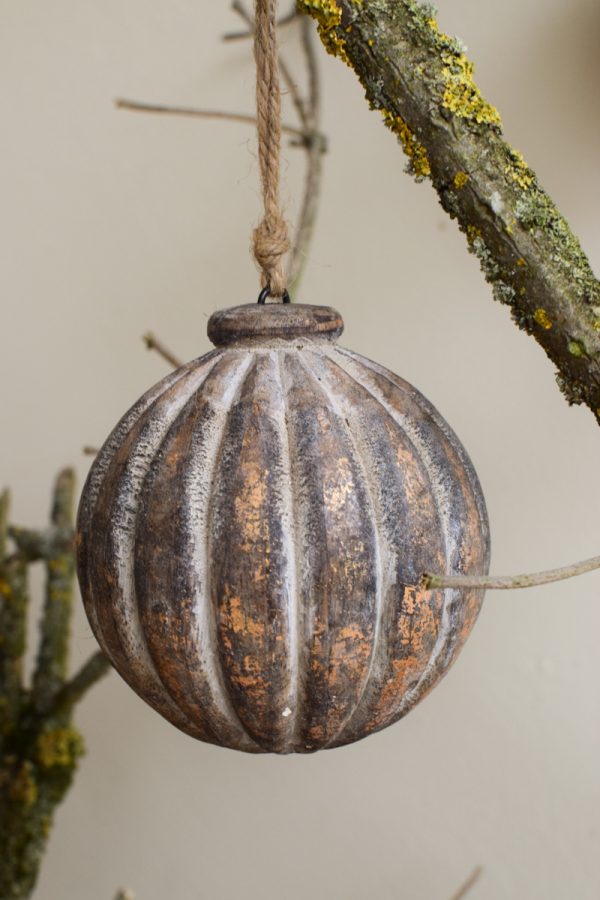 Holz Anhänger Kugel Holzkugel Weihnachtskugel Eichel Holzeichel Aufhänger Hänger Weihnachtsanhänger Holzdeko Advent Weihnachten natürliche Weihnachtsdeko im Mrs Greenery Shop bestellen