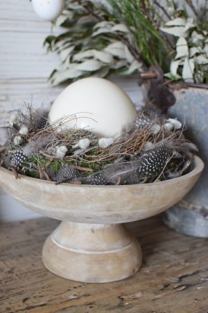 Holzschale mit Fuß Fuss. Schale aus Holz Natur Naturholz Dekoschale Dekoidee im Mrs Greenery Shop bestellen Osterdeko Osternest Osteridee Ostereier