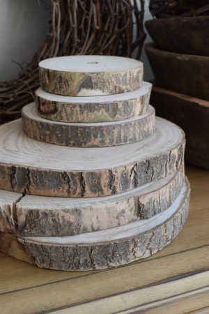 Holzscheibe Baumscheibe Dekoscheibe Holz mit Baumrinde Naturdeko im Mrs Greenery Shop bestellen kaufen