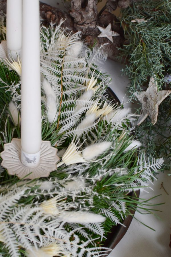 Kerzenhalter Stabkerzen Kerze weiß Adventskranz Kerzenständer Metalldeko antik vintage Metalldeko Weihnachtsdeko Adventsdeko im Mrs Greenery Shop bestellen kaufen