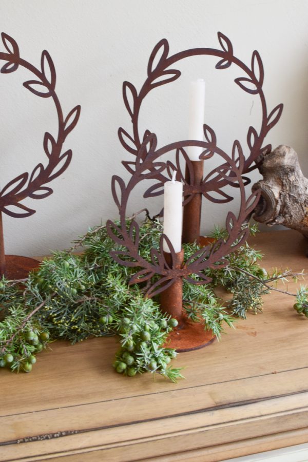 Kerzenhalter Kerzenständer Lorbeerkranz Weihnachtdeko Fensterdeko Rostdeko Dekoidee im Mrs Greenery Shop bestellen kaufen