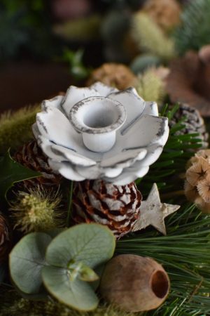 Kerzenhalter für deinen Adventskranz in Blütenform in Vintage weiß für Blockkerzen. Advent Weihnachten Adventsdeko Mini Kerzen