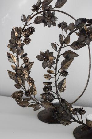 Floraler Kerzenhalter und Teelichthalter mit Metallring zum Aufstellen aus dem Mrs Greenery Shop