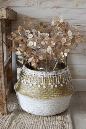 Korb mit Spitzenborte. Seegras Seegraskorb Dekokorb Aufbewahrungskorb Naturdeko Kreativ jetzt im Mrs Greenery Shop bestellen kaufen