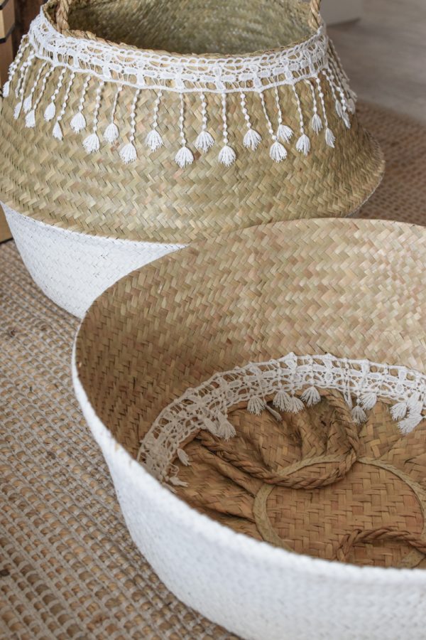 Korb mit Spitzenborte. Seegras Seegraskorb Dekokorb Aufbewahrungskorb Naturdeko Kreativ jetzt im Mrs Greenery Shop bestellen kaufen