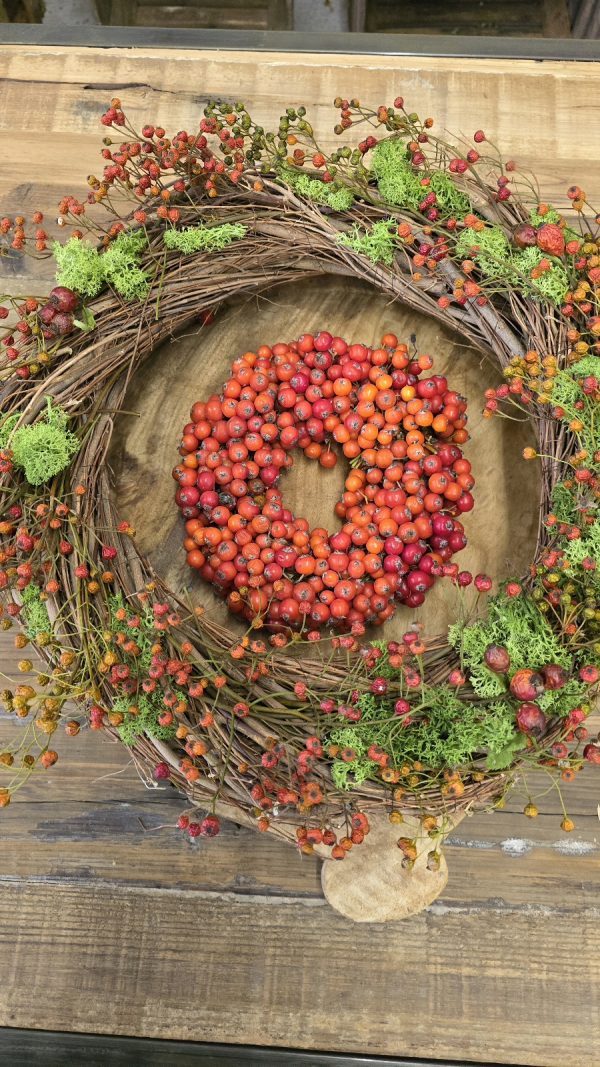 Kranz Früchtekranz Beerenkranz grün rot Herbstkranz Kränze im Mrs greenery shop bestellen kaufen