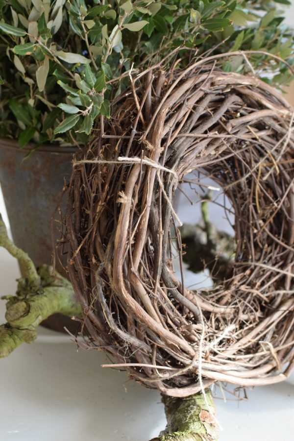Kranz aus Hopfenzweigen. Kränze Naturkranz Naturkränze aus Zweigen im Mrs Greenery Shop bestellen
