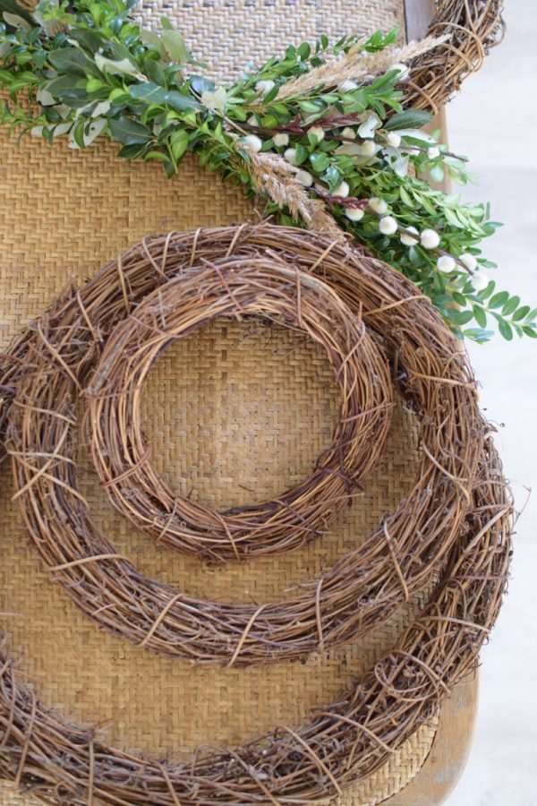 Rebenkranz Kranz Kränze kreativ binden kranzbinden diy kreativsein mit Mrs Greenery. NaturKranz bestellen kaufen