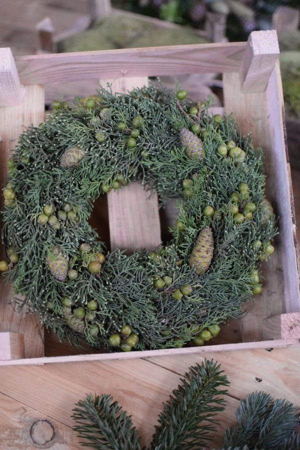 Winterkranz Kranz Kränze fertig gebunden Deko Dekoidee Naturdeko mit MIni-Kranz Beere Thuja Wacholder