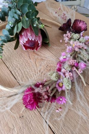 Loop Kranz binden mit Trockenblumen: Online Workshop inkl. Material Kränze selber machen aus getrockneten Blumen. Trockenblumenkranz, Kränze selbermachen Anleitung Loopkranz DIY Selberbinden selbermachen