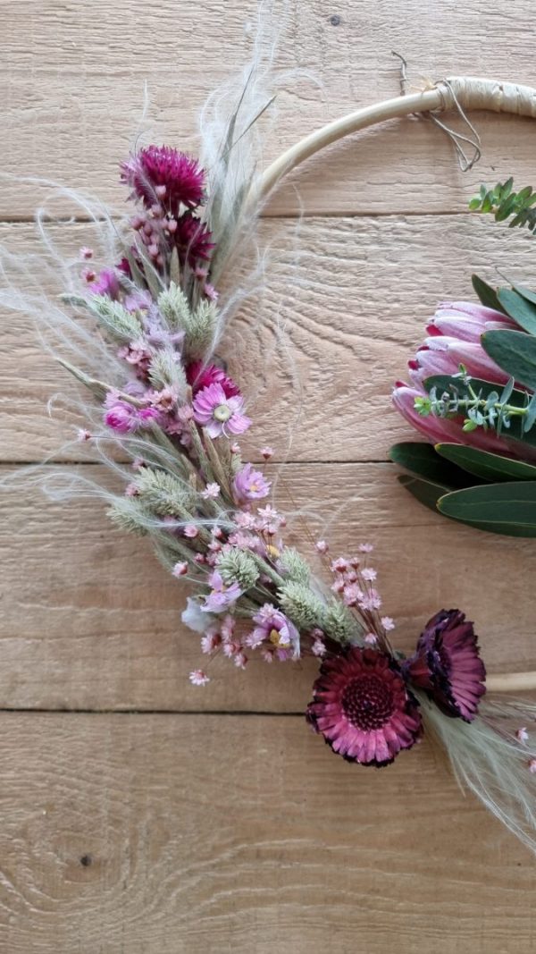 Loop Kranz binden mit Trockenblumen: Online Workshop inkl. Material Kränze selber machen aus getrockneten Blumen. Trockenblumenkranz, Kränze selbermachen Anleitung Loopkranz DIY Selberbinden selbermachen