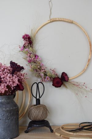 Loop Kranz binden mit Trockenblumen: Online Workshop inkl. Material Kränze selber machen aus getrockneten Blumen. Trockenblumenkranz, Kränze selbermachen Anleitung Loopkranz DIY Selberbinden selbermachen