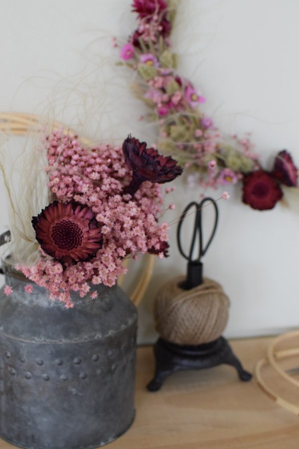 Loop Kranz binden mit Trockenblumen: Online Workshop inkl. Material Kränze selber machen aus getrockneten Blumen. Trockenblumenkranz, Kränze selbermachen Anleitung Loopkranz DIY Selberbinden selbermachen
