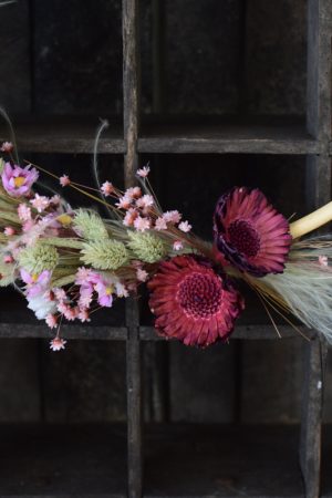 Loop Kranz binden mit Trockenblumen: Online Workshop inkl. Material Kränze selber machen aus getrockneten Blumen. Trockenblumenkranz, Kränze selbermachen Anleitung Loopkranz DIY Selberbinden selbermachen