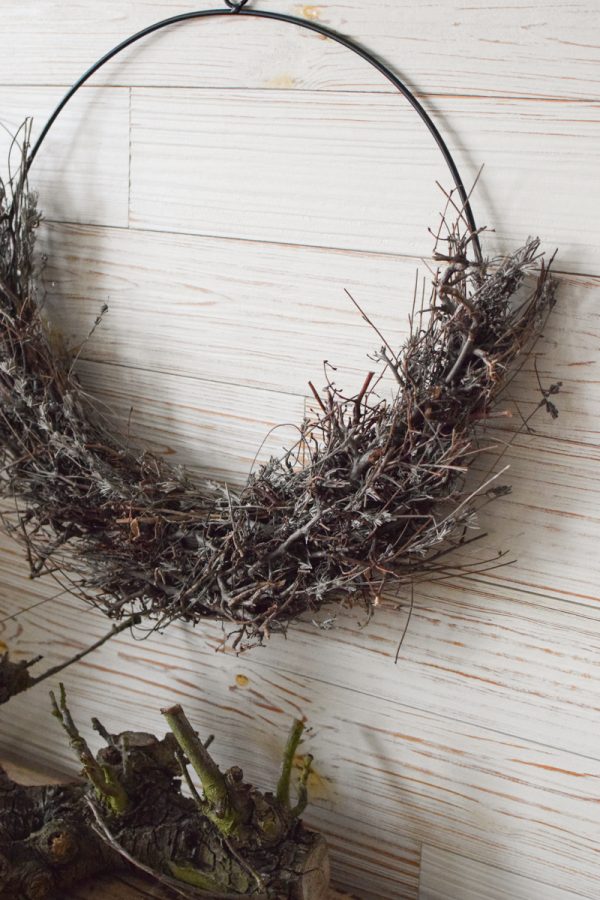 Loop Loopring mit Trockenblumen. Wilder Bonsai Bonsaiblätter getrocknet Ring zum HHängen Trockenblumen im Mrs Greenery Shop bestellen kaufen Naturdeko kreativ