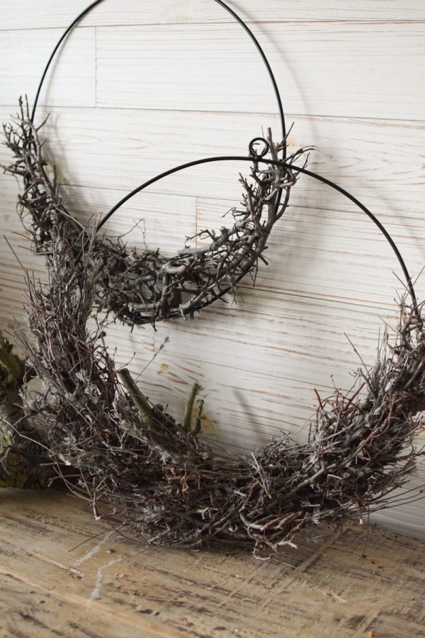 Loop Loopring mit Trockenblumen. Wilder Bonsai Bonsaiblätter getrocknet Ring zum HHängen Trockenblumen im Mrs Greenery Shop bestellen kaufen Naturdeko kreativ
