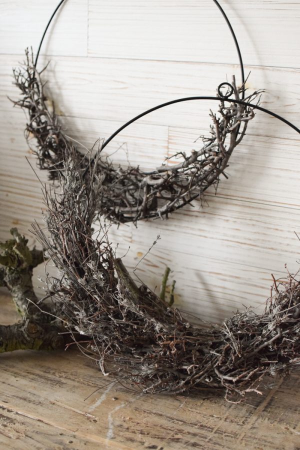 Loop Loopring mit Trockenblumen. Wilder Bonsai Bonsaiblätter getrocknet Ring zum HHängen Trockenblumen im Mrs Greenery Shop bestellen kaufen Naturdeko kreativ