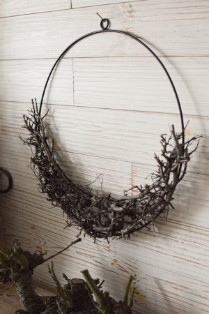 Loop Loopring mit Trockenblumen. Wilder Bonsai Bonsaiblätter getrocknet Ring zum HHängen Trockenblumen im Mrs Greenery Shop bestellen kaufen Naturdeko kreativ