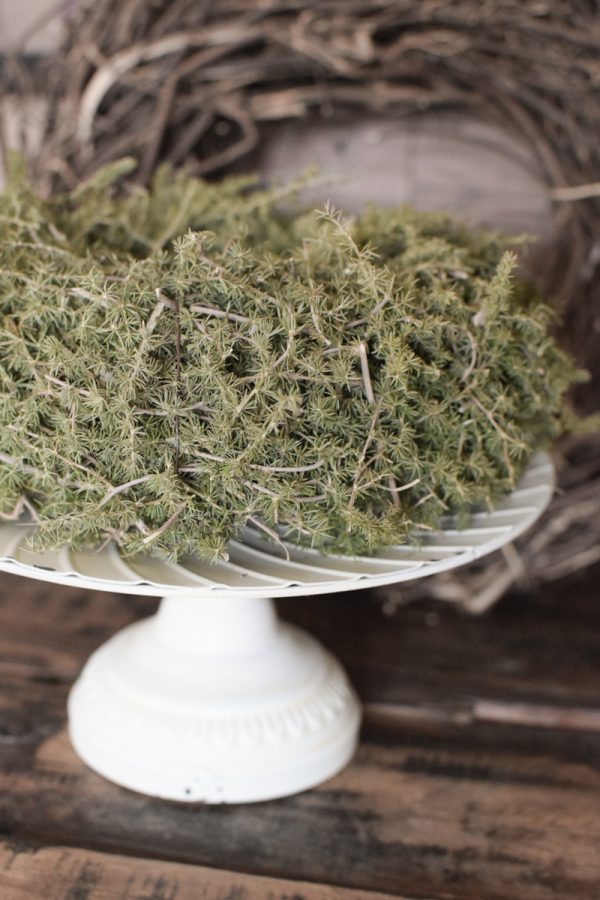 Metall Tablett creme weiß antik-look. Dekotablett Etagere Dekoidee Deko im Mrs Greenery Shop bestellen