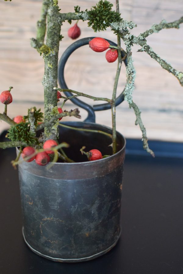 Antiker Pflanztopf Becher aus Metall Einzelstücke Vintage Mrs Greenery Shop