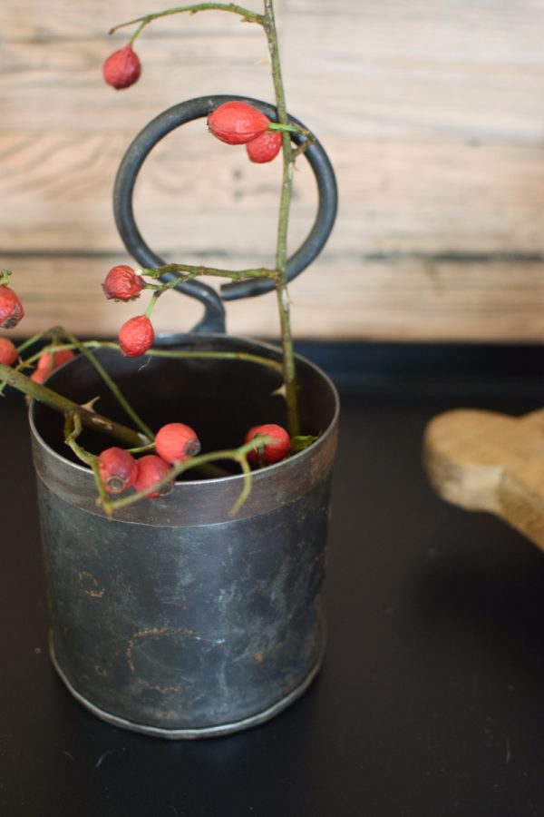 Antiker Pflanztopf Becher aus Metall Einzelstücke Vintage Mrs Greenery Shop