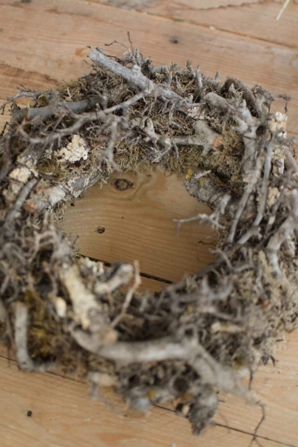 Mooskranz mit Bonsaiholz Holz Fertigkranz Kranz gebunden Naturdeko