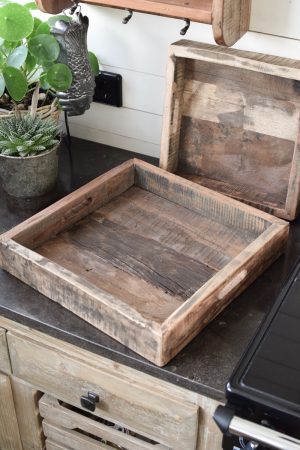 Holz-Tablett Set Serviertablett Dekotablett Tablett antikholz altholz für Küche und deinen Schreibtisch. Deko für die Landhausküche jetzt im Mrs Greenery Shop bestellen kaufen