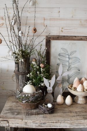 Osterhase Osterdeko mit LED Hase zum Aufstellen Ostern Ostereier aus Holz Holzeier Deko im Mrs Greenery Shop bestellen