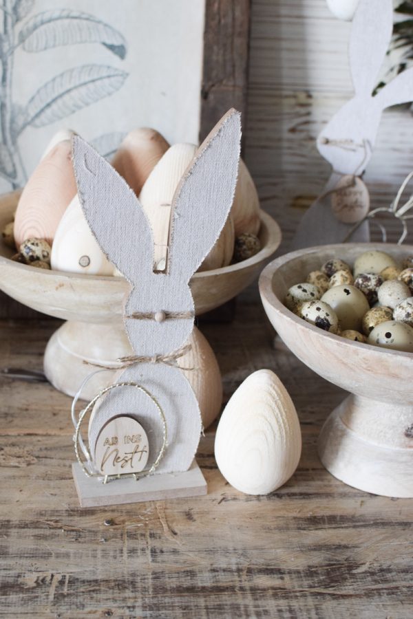 Osterhase Osterdeko mit LED Hase zum Aufstellen Ostern Holz Deko im Mrs Greenery Shop bestellen