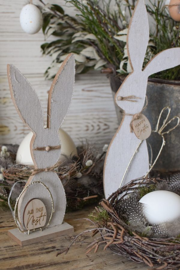 Osterhase Osterdeko mit LED Hase zum Aufstellen Ostern Holz Deko im Mrs Greenery Shop bestellen