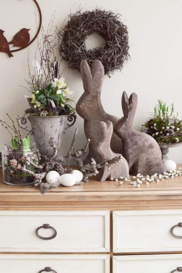 Hase Holzhase Osterhase Vollholz Pappel Pappelholz grau Pappelhase naturhase dekohase handarbeit osterdeko deko grau dekoidee holzdeko naturdeko im Mrs Greenery Shop bestellen kaufen