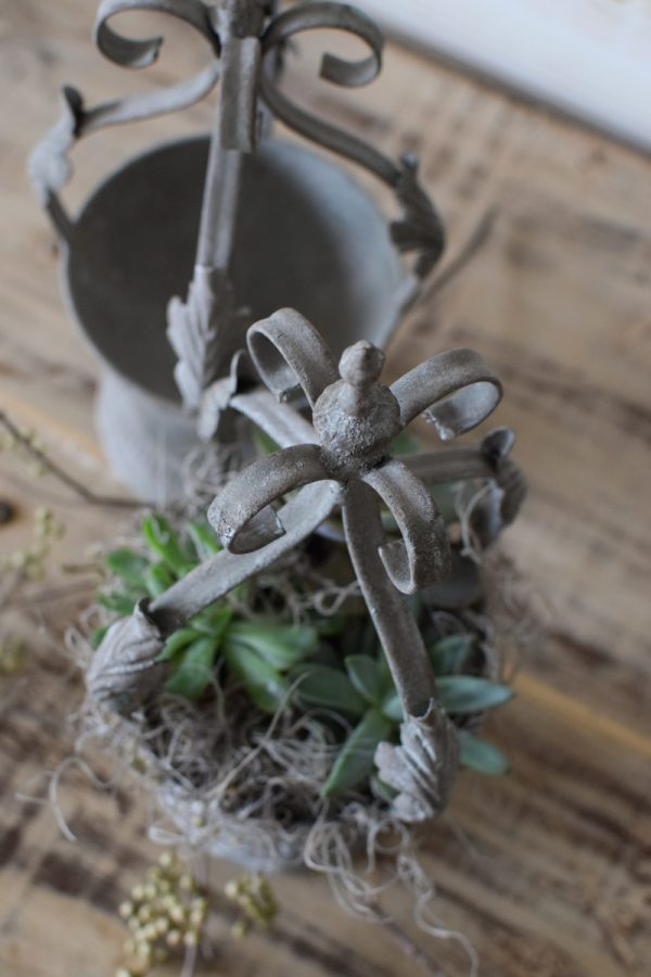 Pflanzkrone Metall Vintage Metalldeko Pflanzen grau Pflanztopf Gefäß Topfpflanze deko Dekoidee Mrs Greenery Shop