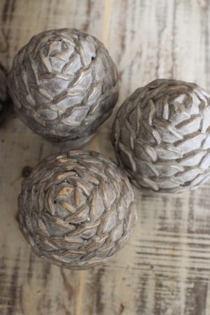Pinienzapfen Dekozapfen Zapfen Dekozapfen antikgold im Mrs Greenery Shop bestellen kaufen