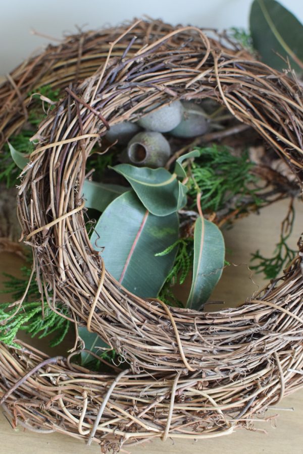 Rebenkranz natur 20 cm 30 cm Kranz Fertigkranz aus Reben Kranzrohling im Mrs Greenery Shop bestellen