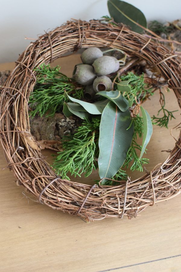 Rebenkranz natur 20 cm 30 cm Kranz Fertigkranz aus Reben Kranzrohling im Mrs Greenery Shop bestellen