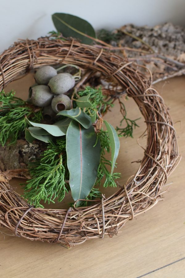 Rebenkranz natur 20 cm 30 cm Kranz Fertigkranz aus Reben Kranzrohling im Mrs Greenery Shop bestellen