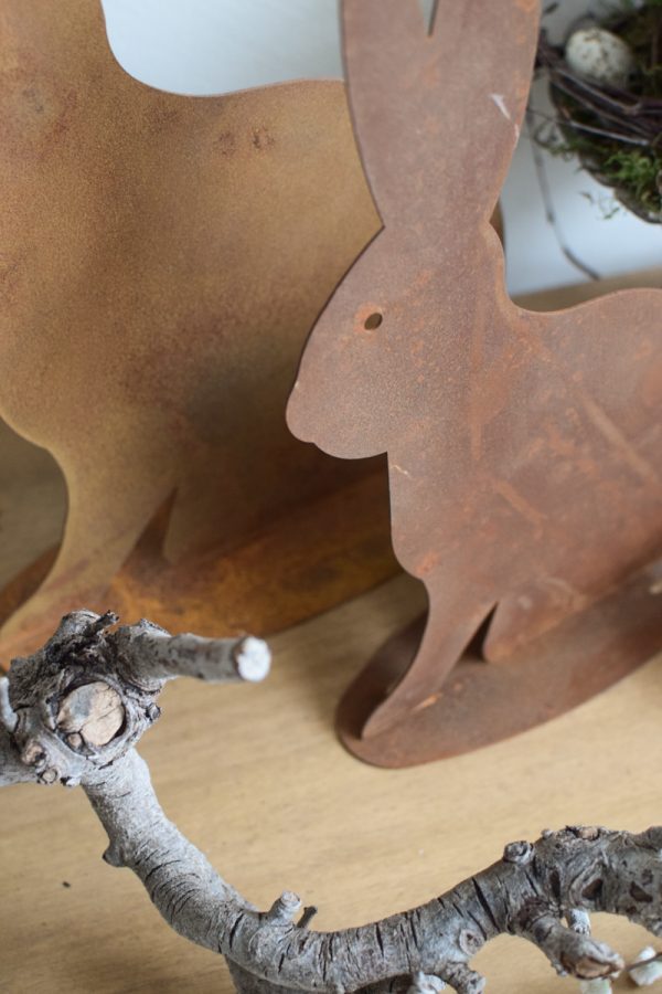 Hase Rosthase Rost Osterhase Rosthase Metallhase edelrost dekohase handarbeit osterdeko deko dekoidee holzdeko naturdeko im Mrs Greenery Shop bestellen kaufen