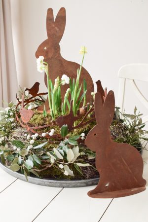 Hase Rosthase Rost Osterhase Rosthase Metallhase edelrost dekohase handarbeit osterdeko deko dekoidee holzdeko naturdeko im Mrs Greenery Shop bestellen kaufen